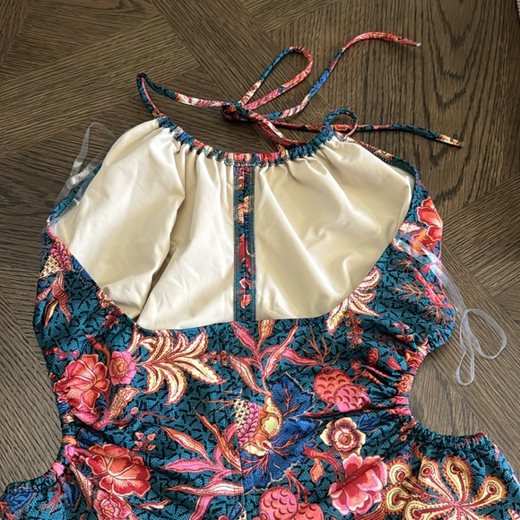 ULLA JOHNSON ‘MABEL PRINT RUCHED CUTOUT’ SWIMSUIT, Large, $425 - Picture 15 of 15